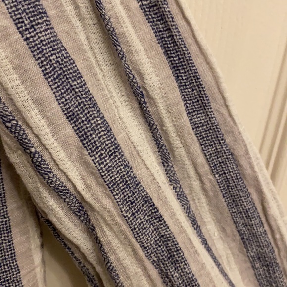 Blue and white striped off-shoulder top. Size S. - Picture 4 of 4